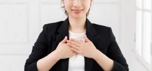 18才のときにバストアップのために試したバストアップサプリの研究レポート(痩せ型20代ナイトブラ研究員ゆうこ)