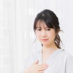 高校から胸のことで悩んでいた痩せ型20代ナイトブラ研究員「ゆうこ」の自己紹介